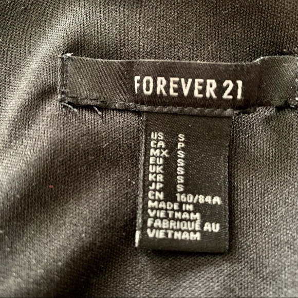 F21 Black with red floral design mini dress - Picture 5 of 5